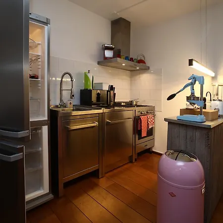 Luxury V History Written Apartman