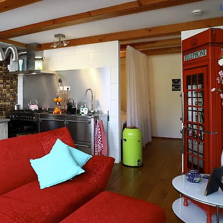 Apartament Luxury V History Written *